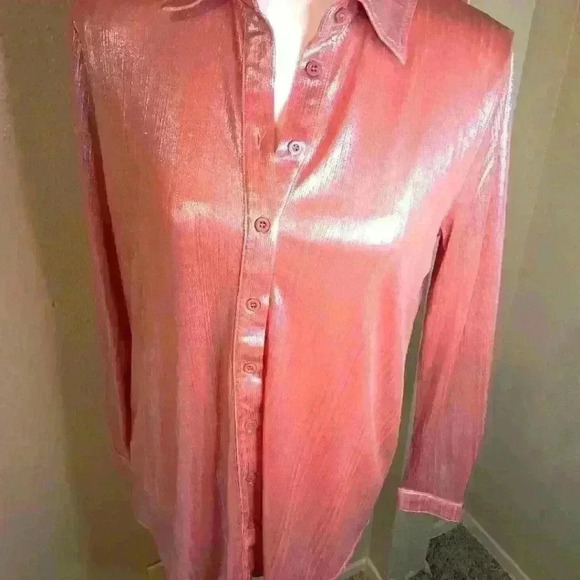 Pretty little thing blouse - Picture 1 of 5